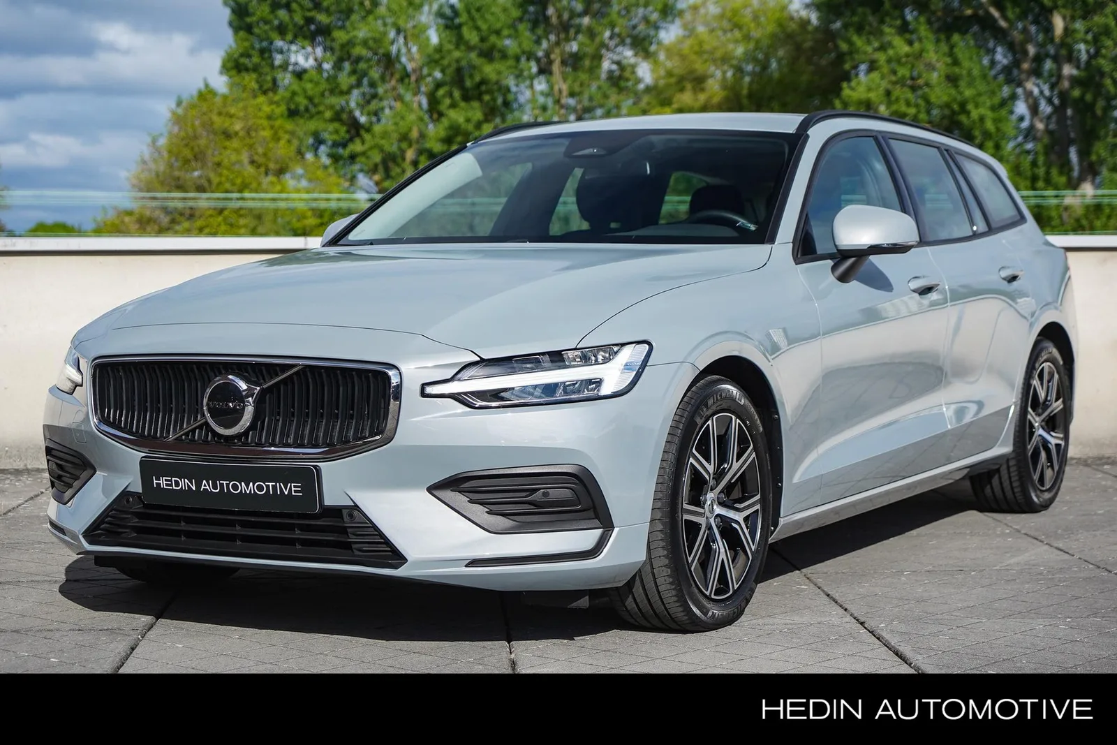 Volvo V60 (2023) — foto 1
