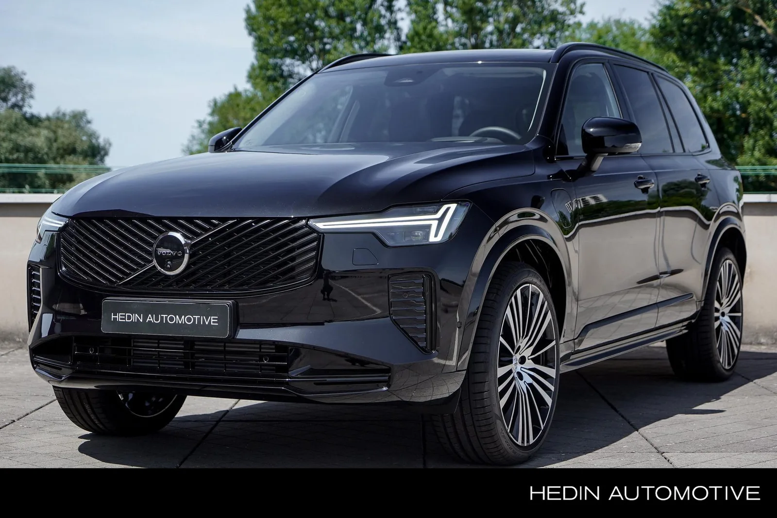 Volvo XC90 (2026) — foto 1