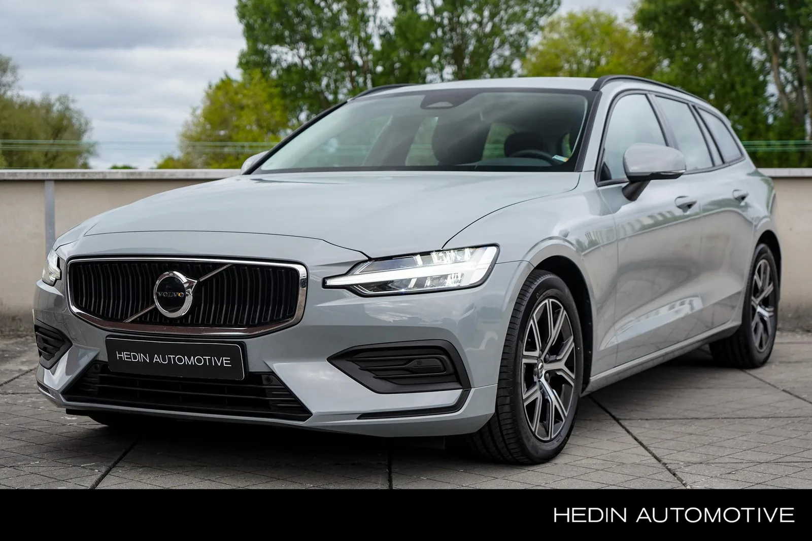 Volvo V60 (2023) — foto 1