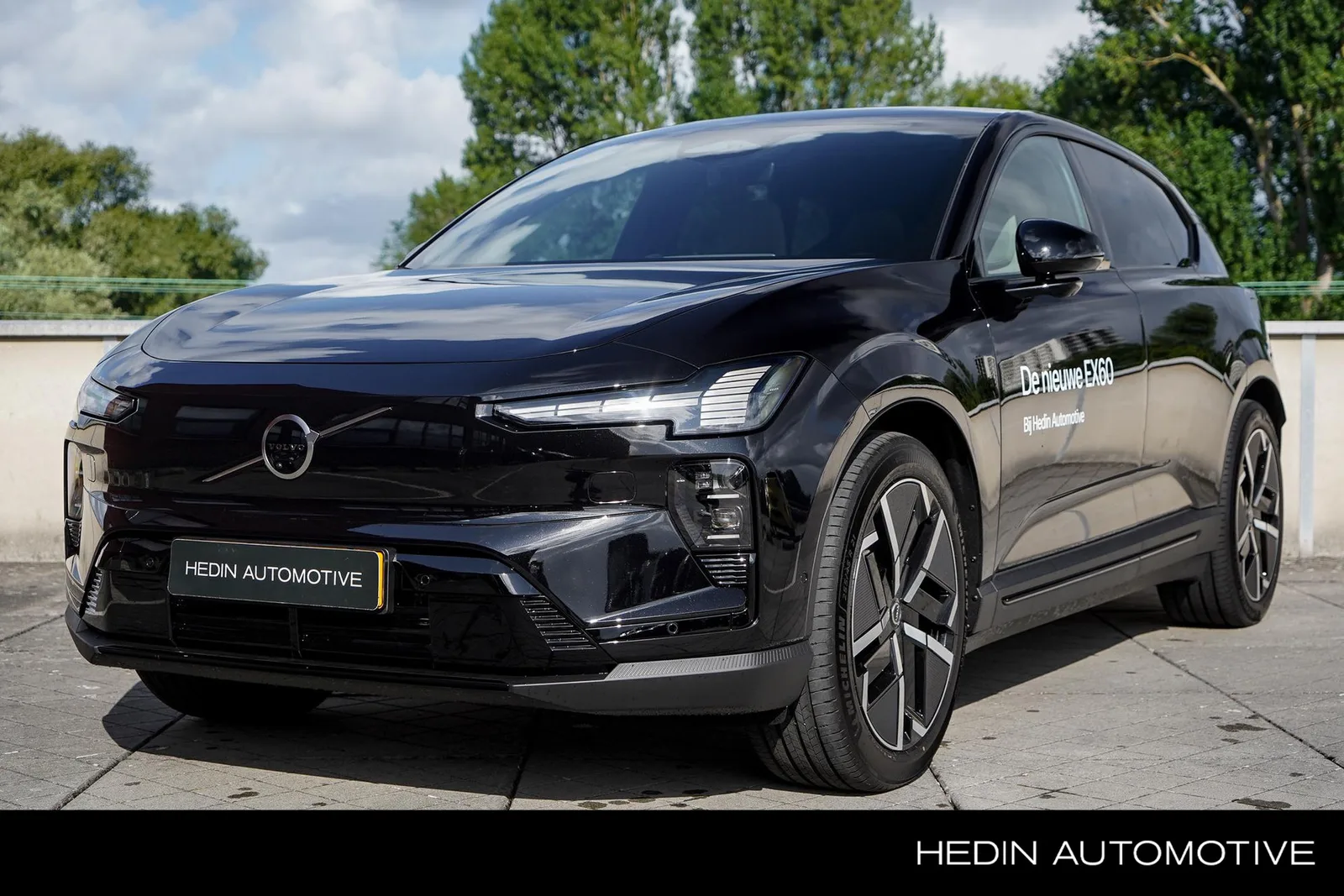 Volvo EX60 (2026) — foto 1