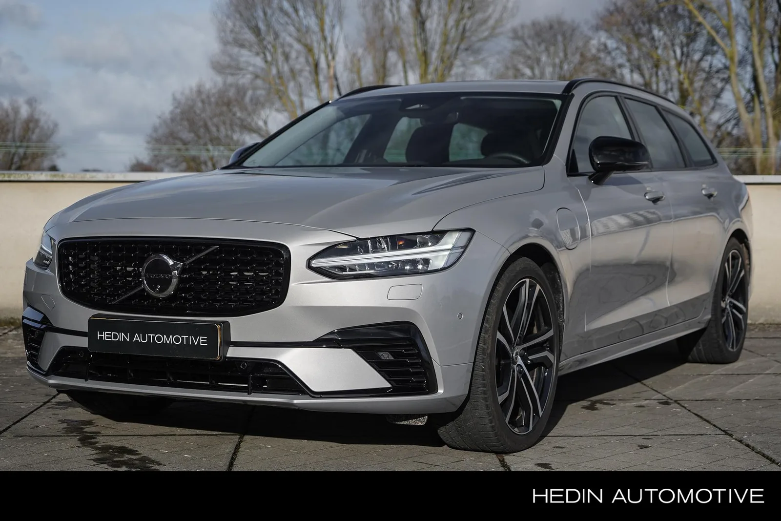 Volvo V90 (2025) — foto 1