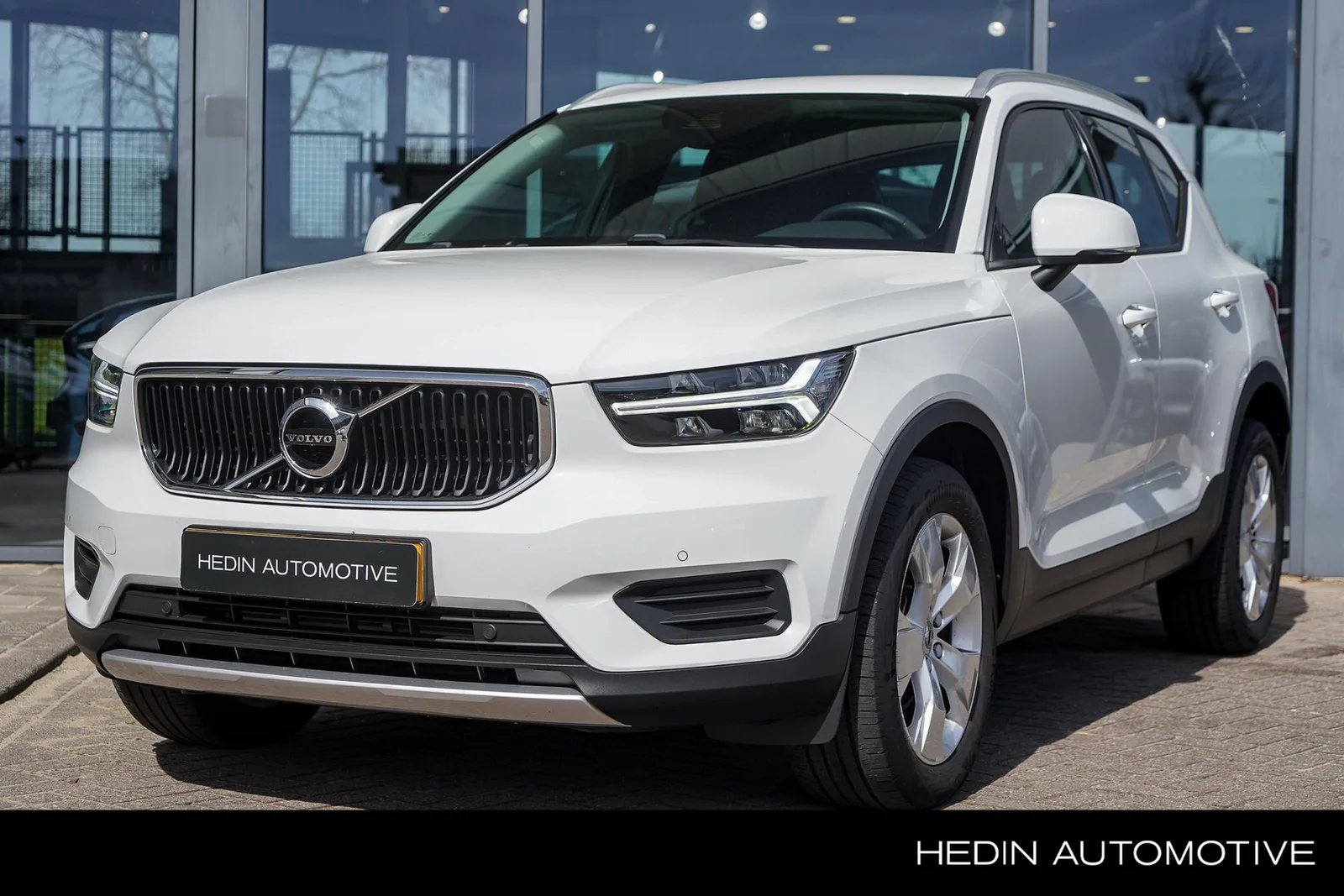 Volvo XC40 (2021) — foto 1
