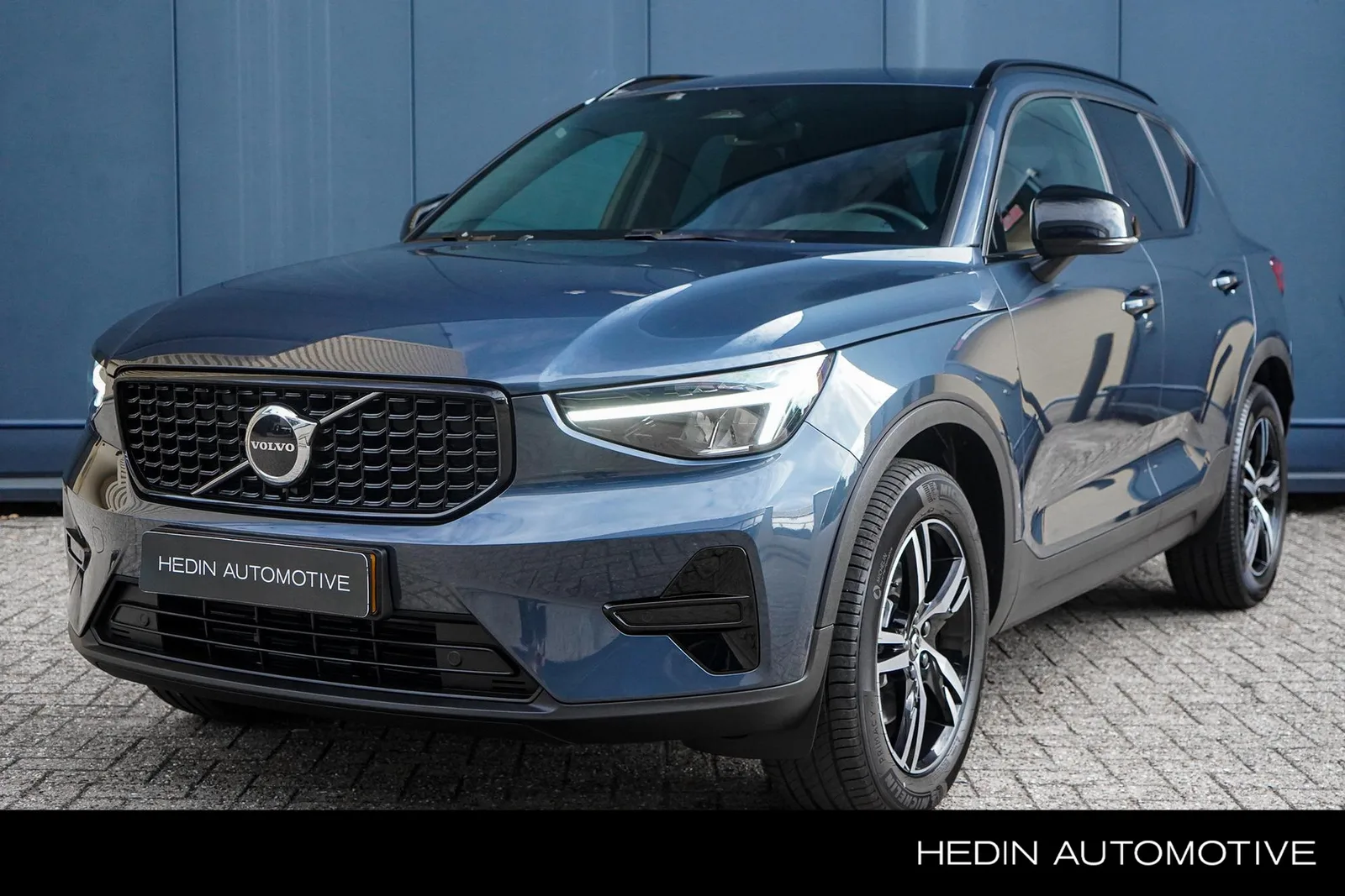 Volvo XC40 (2026) — foto 1