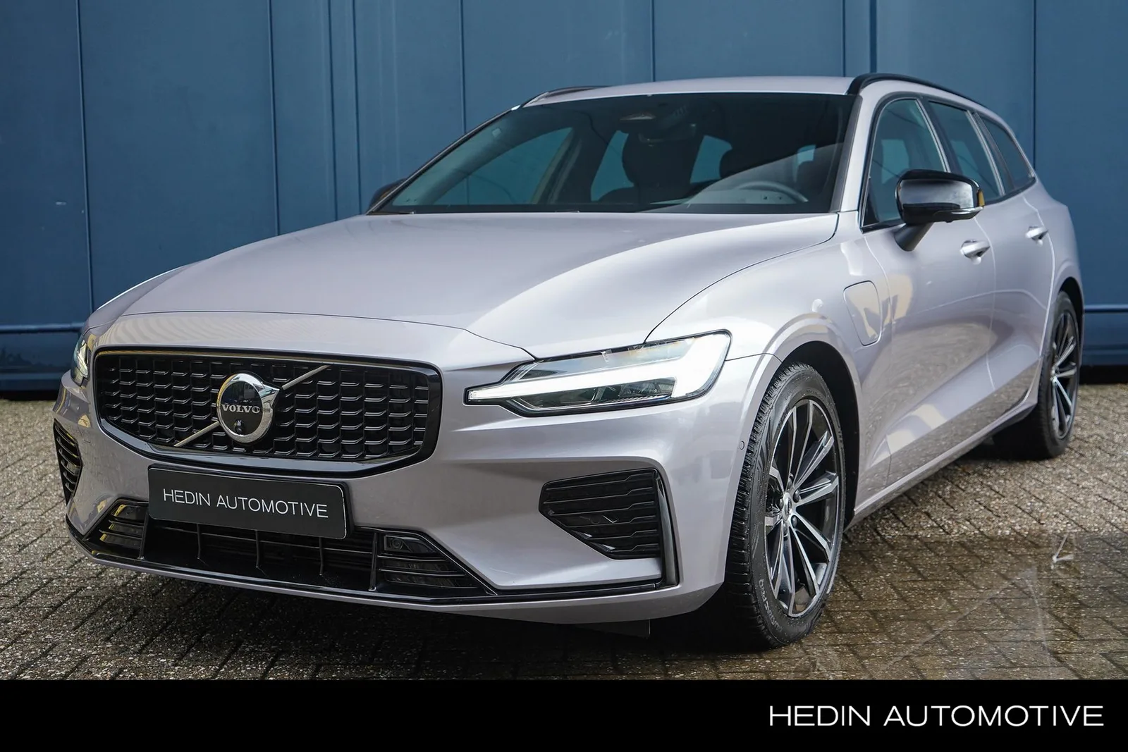 Volvo V60 (2025) — foto 1