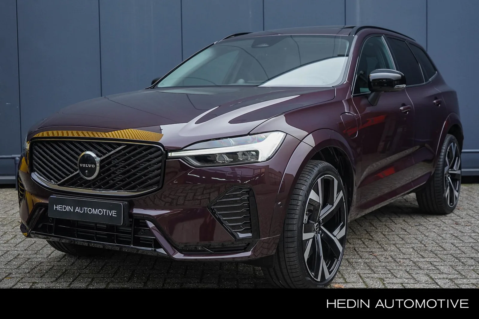 Volvo XC60 (2026) — foto 1