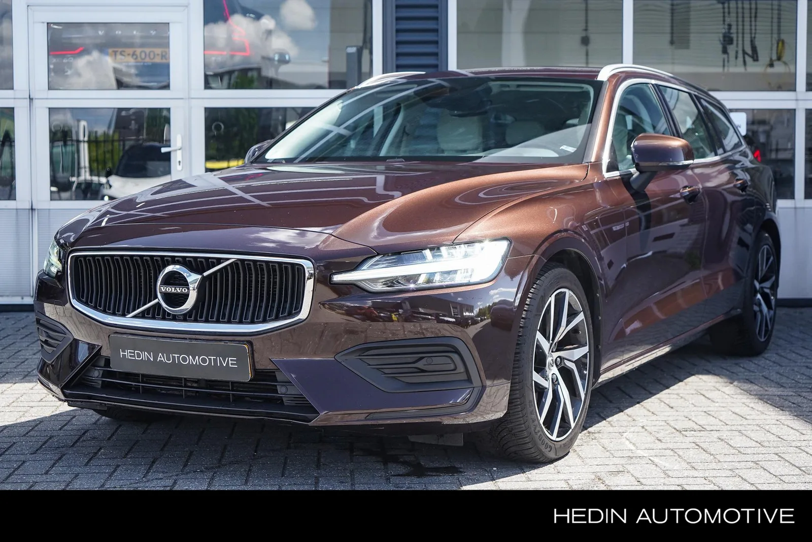 Volvo V60 (2019) — foto 1