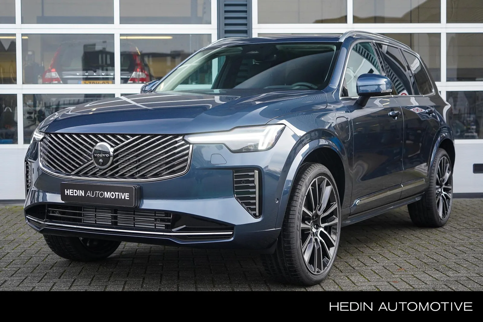 Volvo XC90 (2026) — foto 1