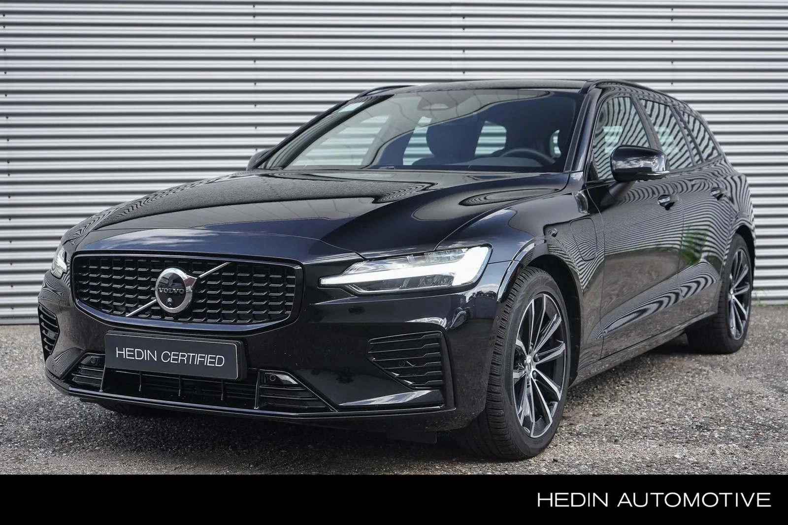 Volvo V60 (2025) — foto 1