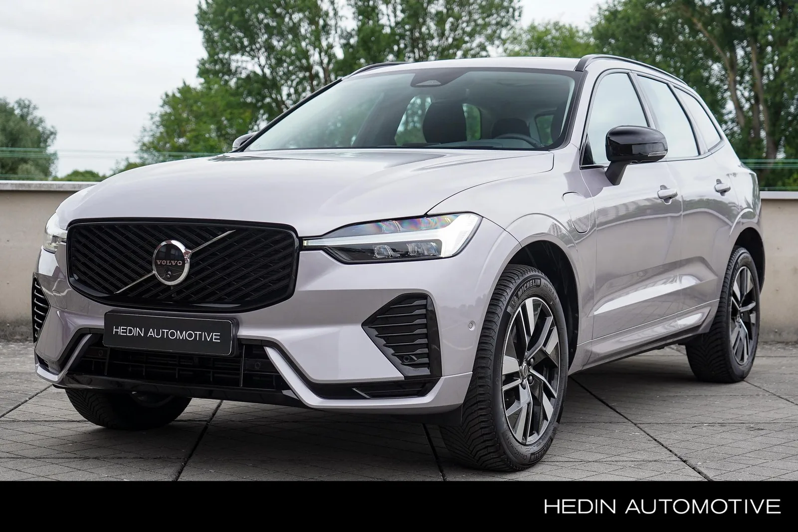 Volvo XC60 (2025) — foto 1