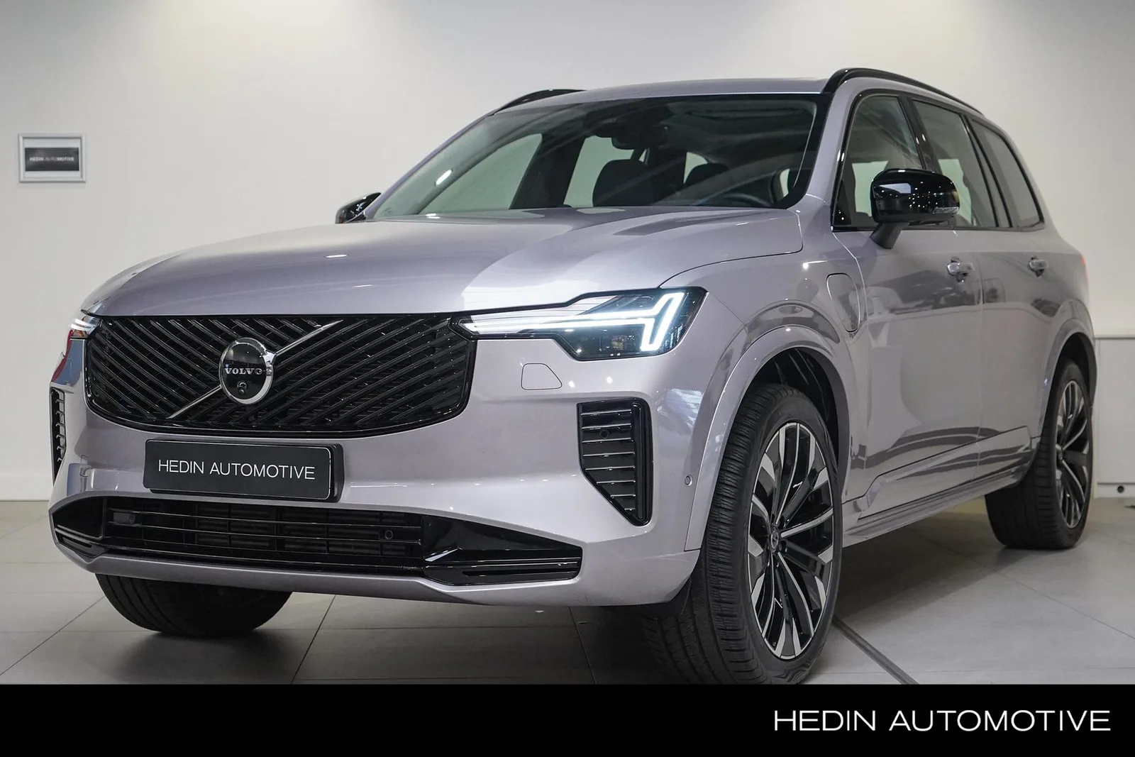Volvo XC90 (2025) — foto 1