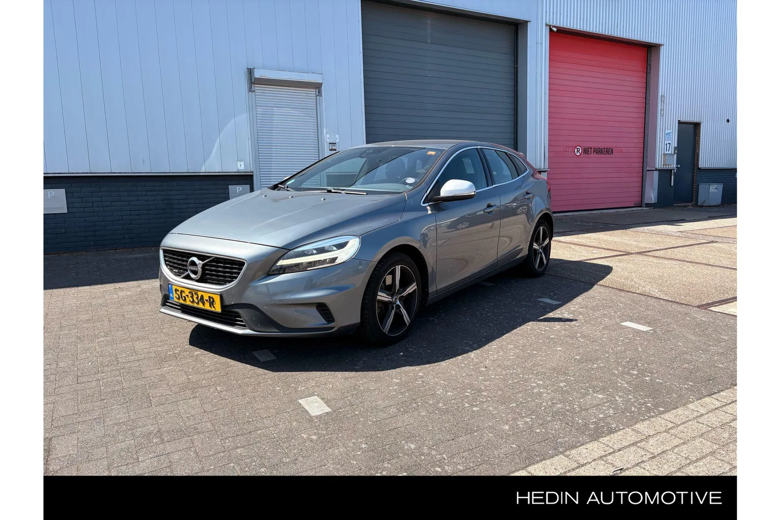 Volvo V40 (2018) — foto 1