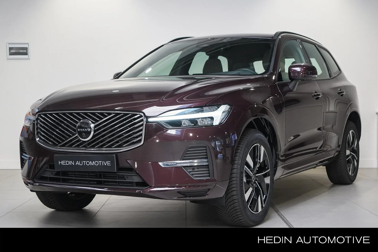 Volvo XC60 (2026) — foto 1