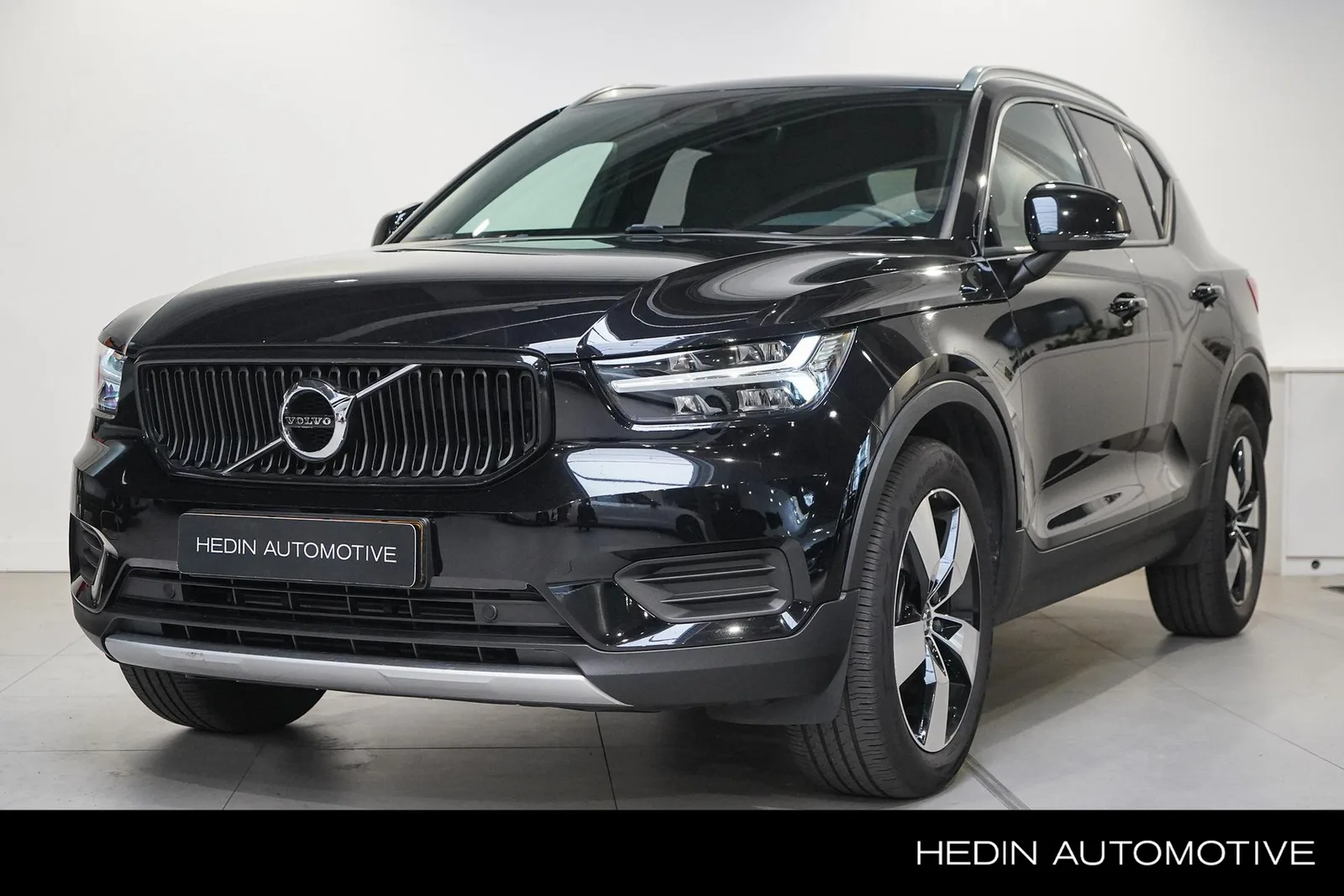 Volvo XC40 (2022) — foto 1