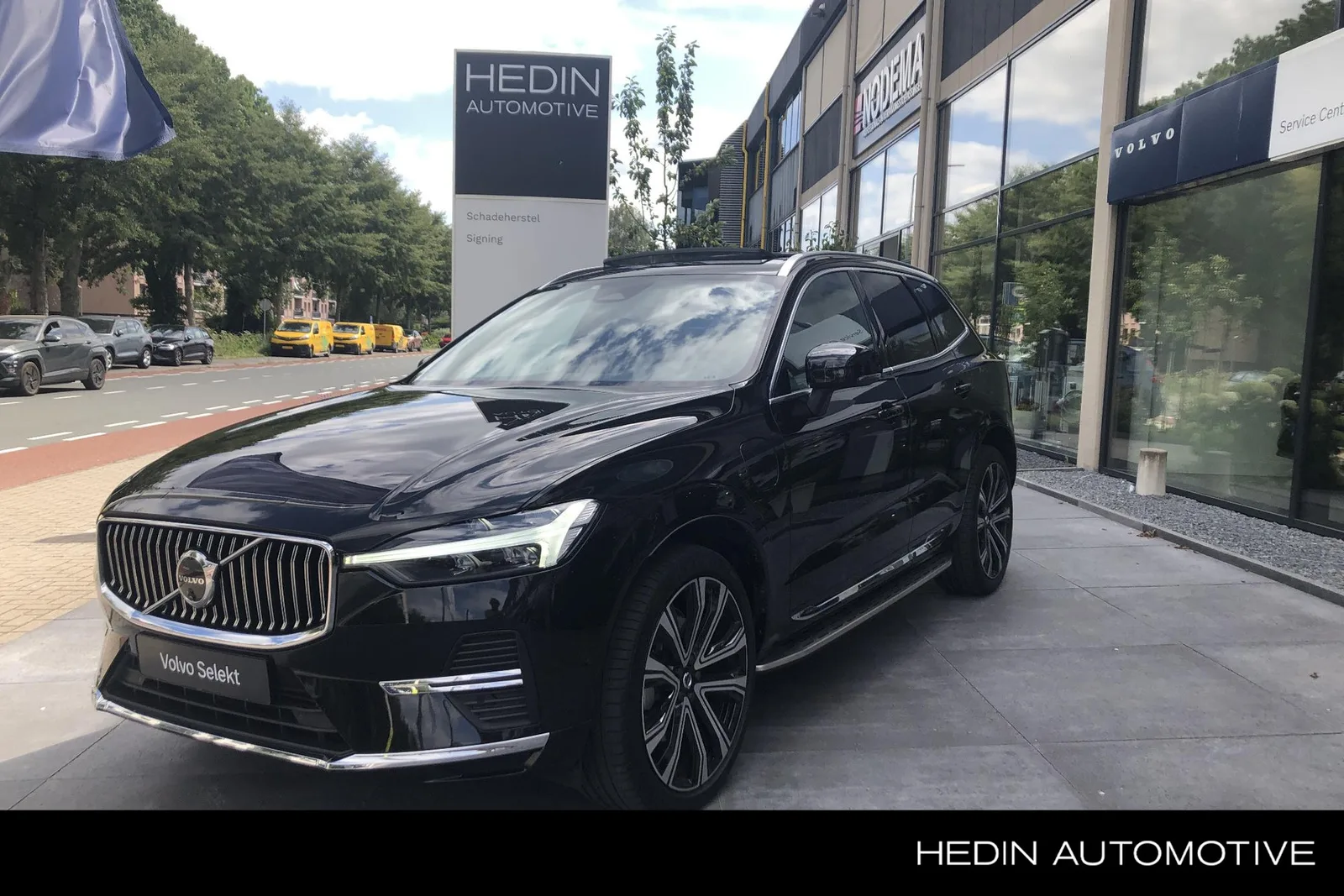 Volvo XC60 (2025) — foto 1