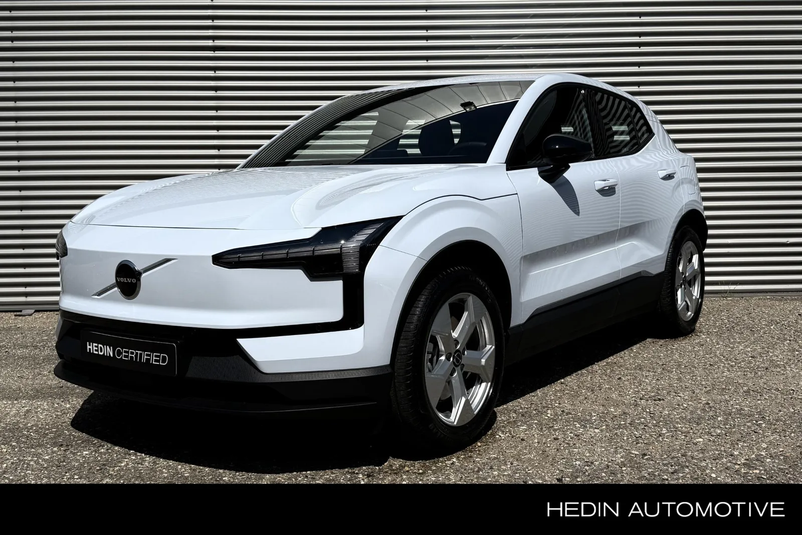 Volvo EX30 (2026) — foto 1