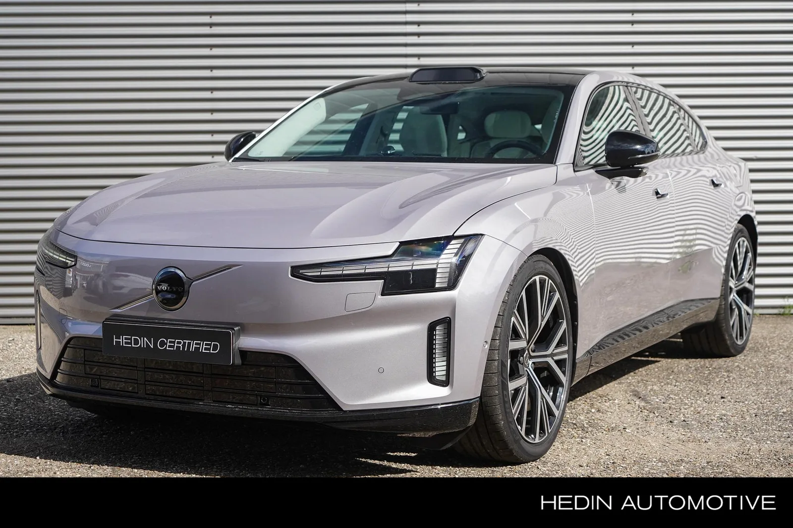 Volvo ES90 (2026) — foto 1