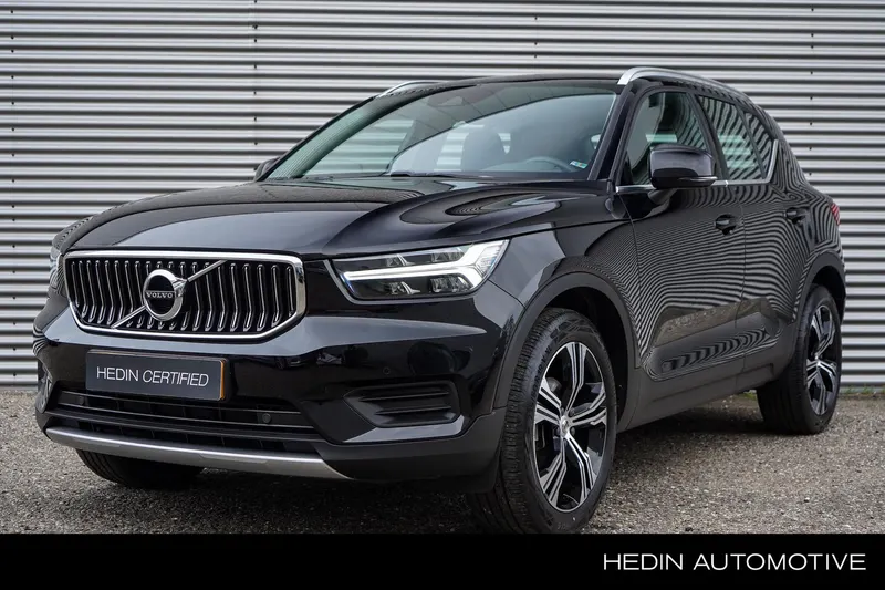 Volvo XC40 (2022)