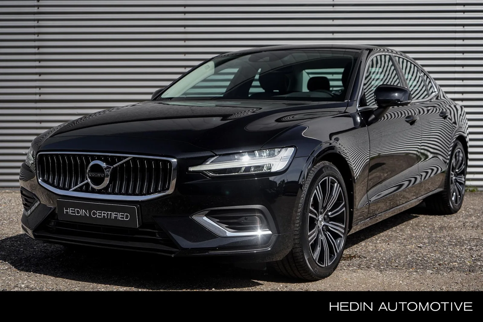 Volvo S60 (2022) — foto 1