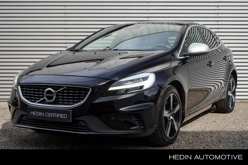 Volvo V40 (2020)