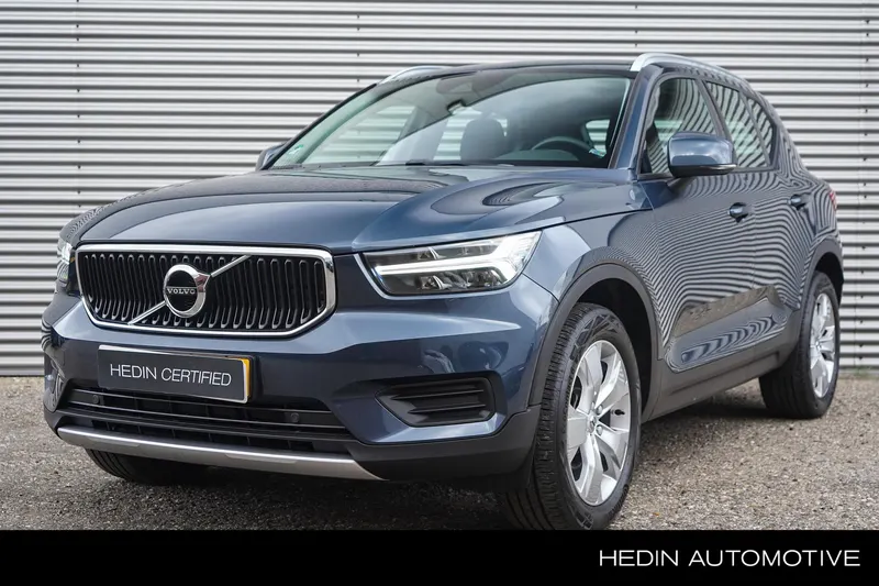 Volvo XC40 (2022)