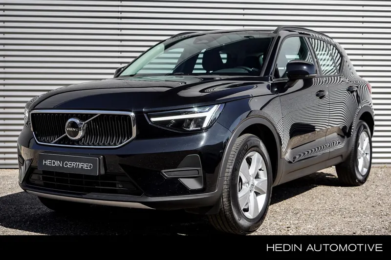 Volvo XC40 (2024)
