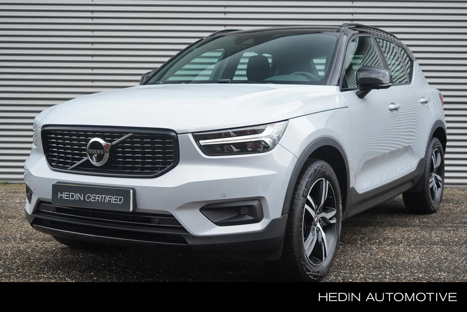 Volvo XC40 (2021) — foto 1