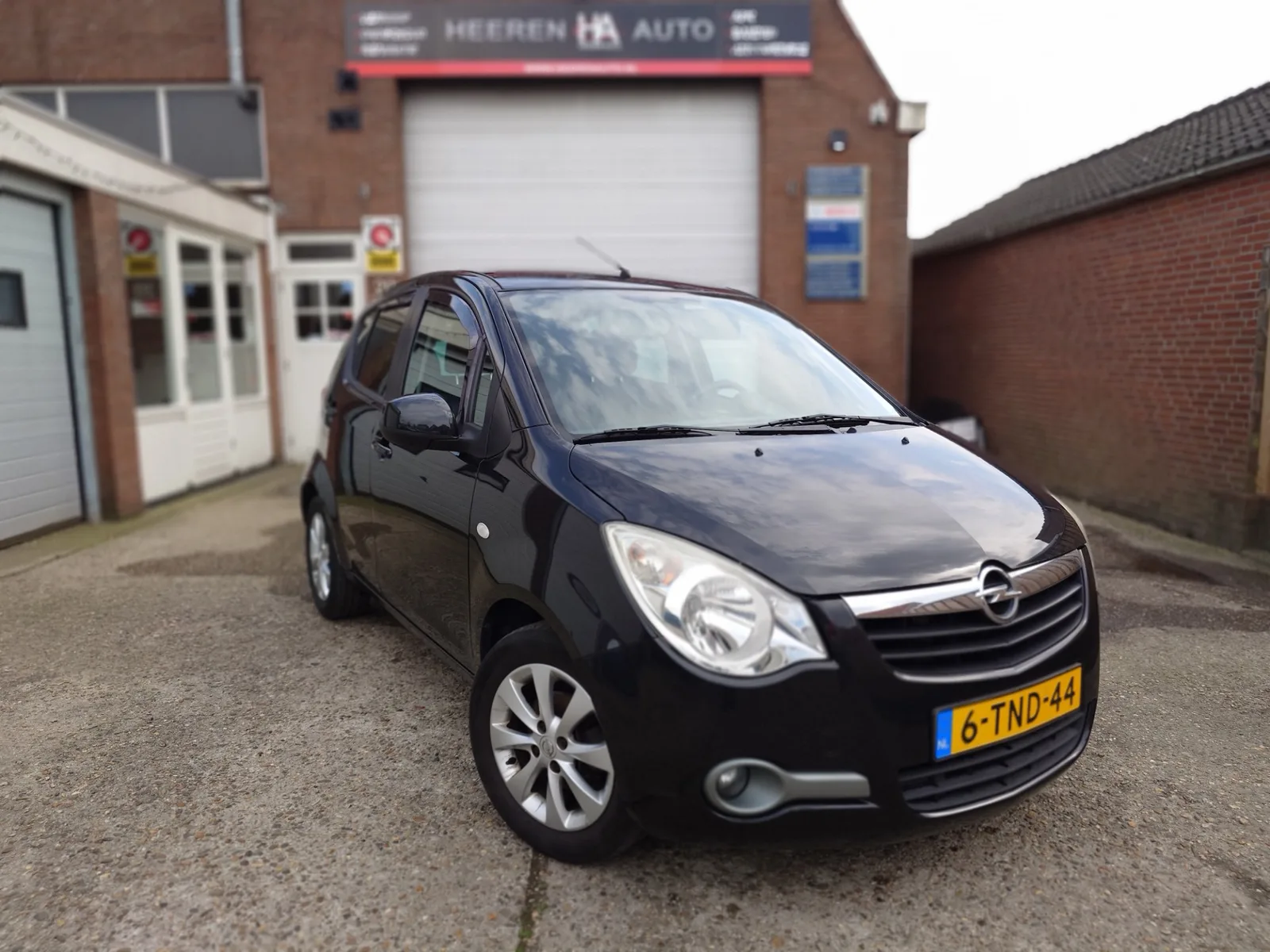 Opel Agila (2014) — foto 1