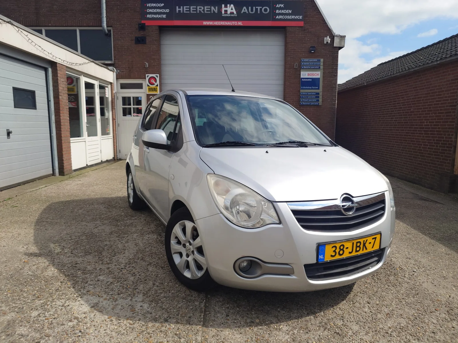 Opel Agila (2009) — foto 1