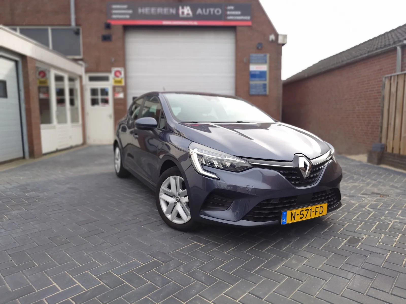 Renault Clio (2021) — foto 1
