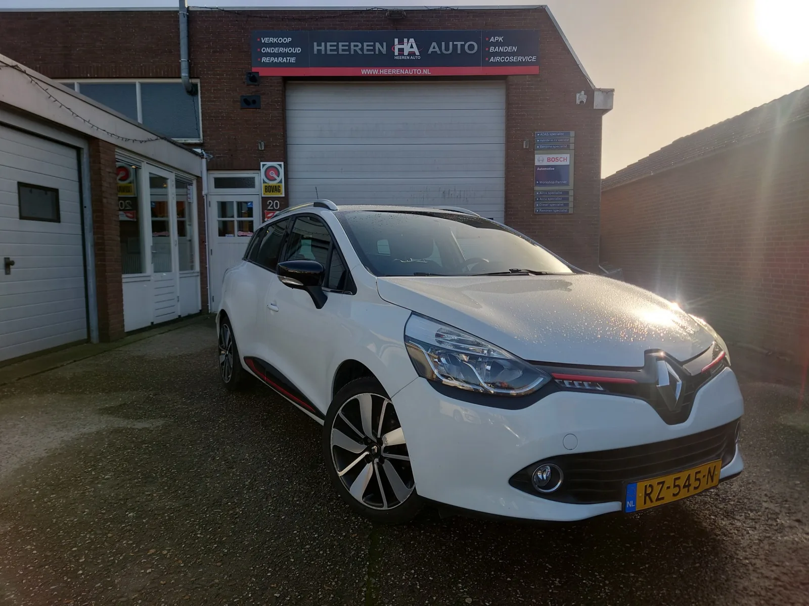 Renault Clio (2015) — foto 1