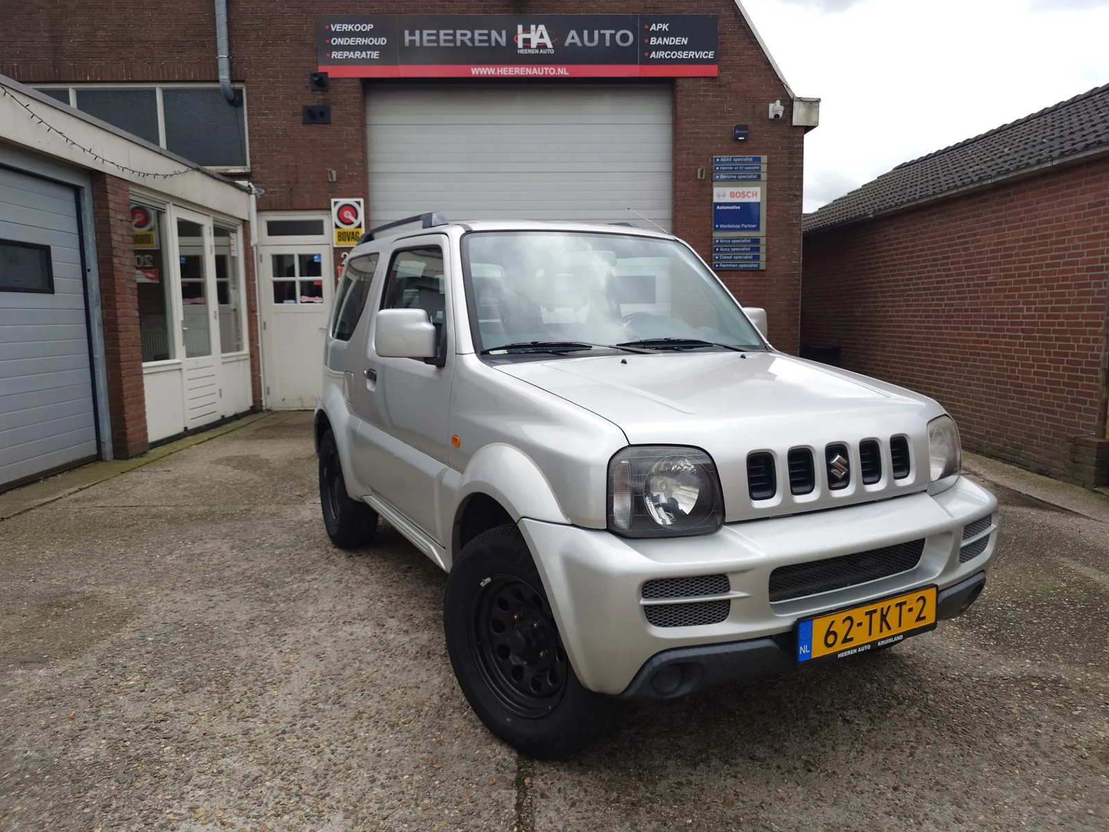 Suzuki Jimny (2012) — foto 1