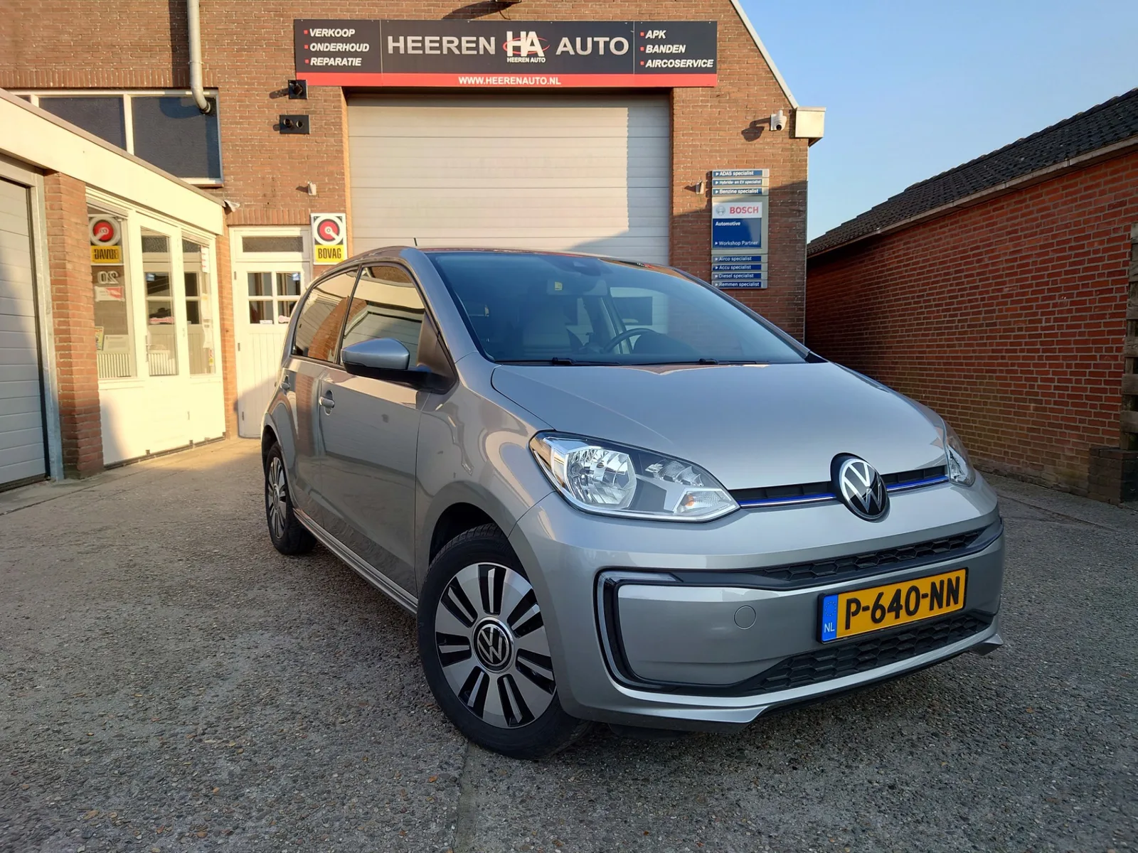 Volkswagen E-Up! (2020) — foto 1