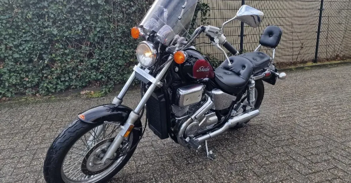 Honda VT (1988) — foto 1