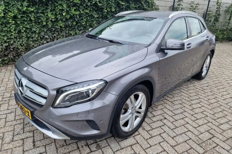 Mercedes-Benz GLA (2015)