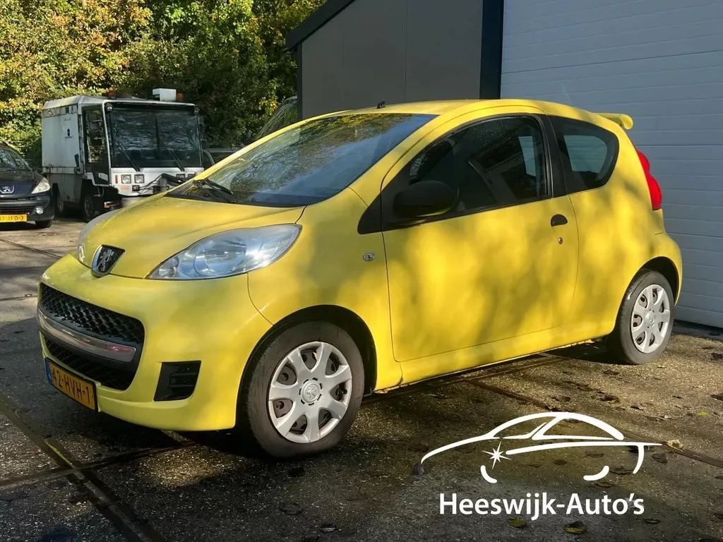 Peugeot 107 (2009) — foto 1