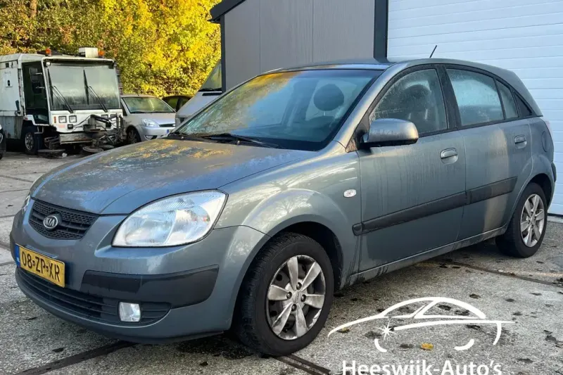Kia Rio (2008)