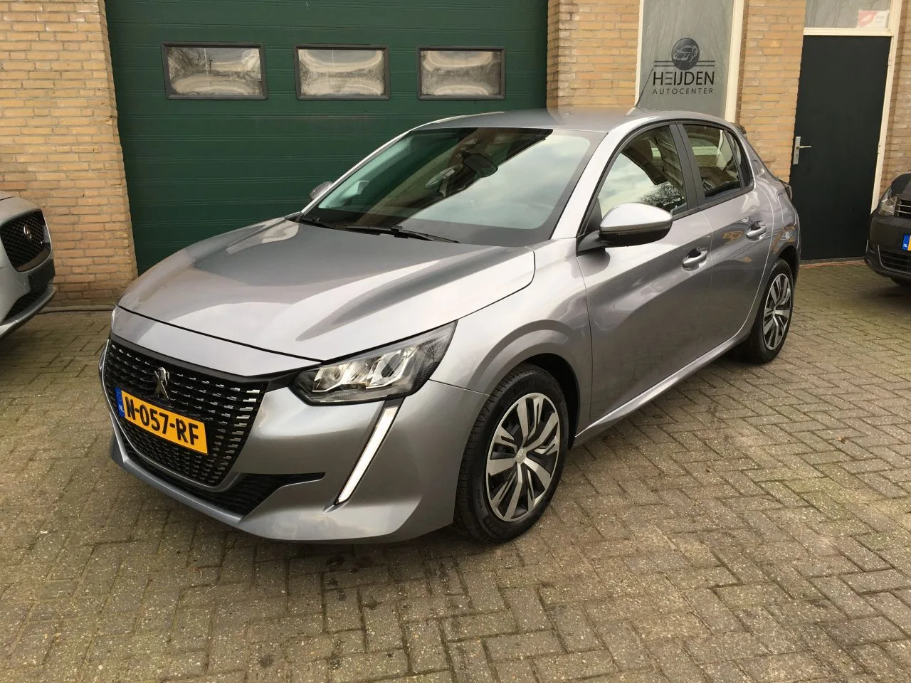 Peugeot 208 (2020) — foto 1