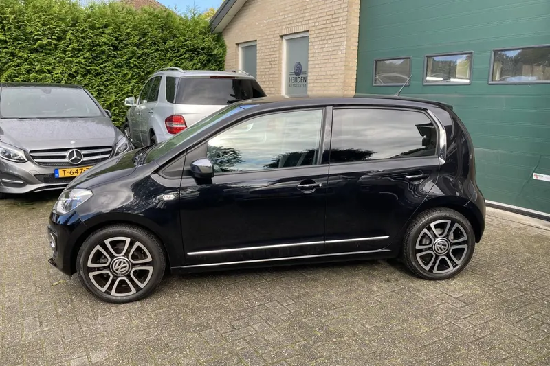Volkswagen Up (2014)