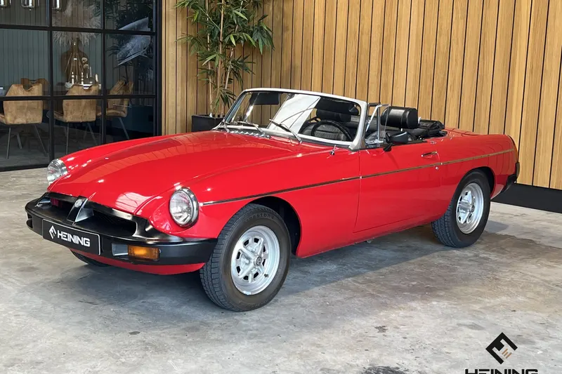 MG B (1975)
