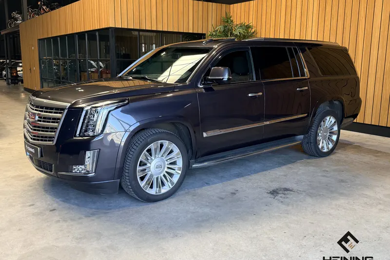 Cadillac Escalade (2016)