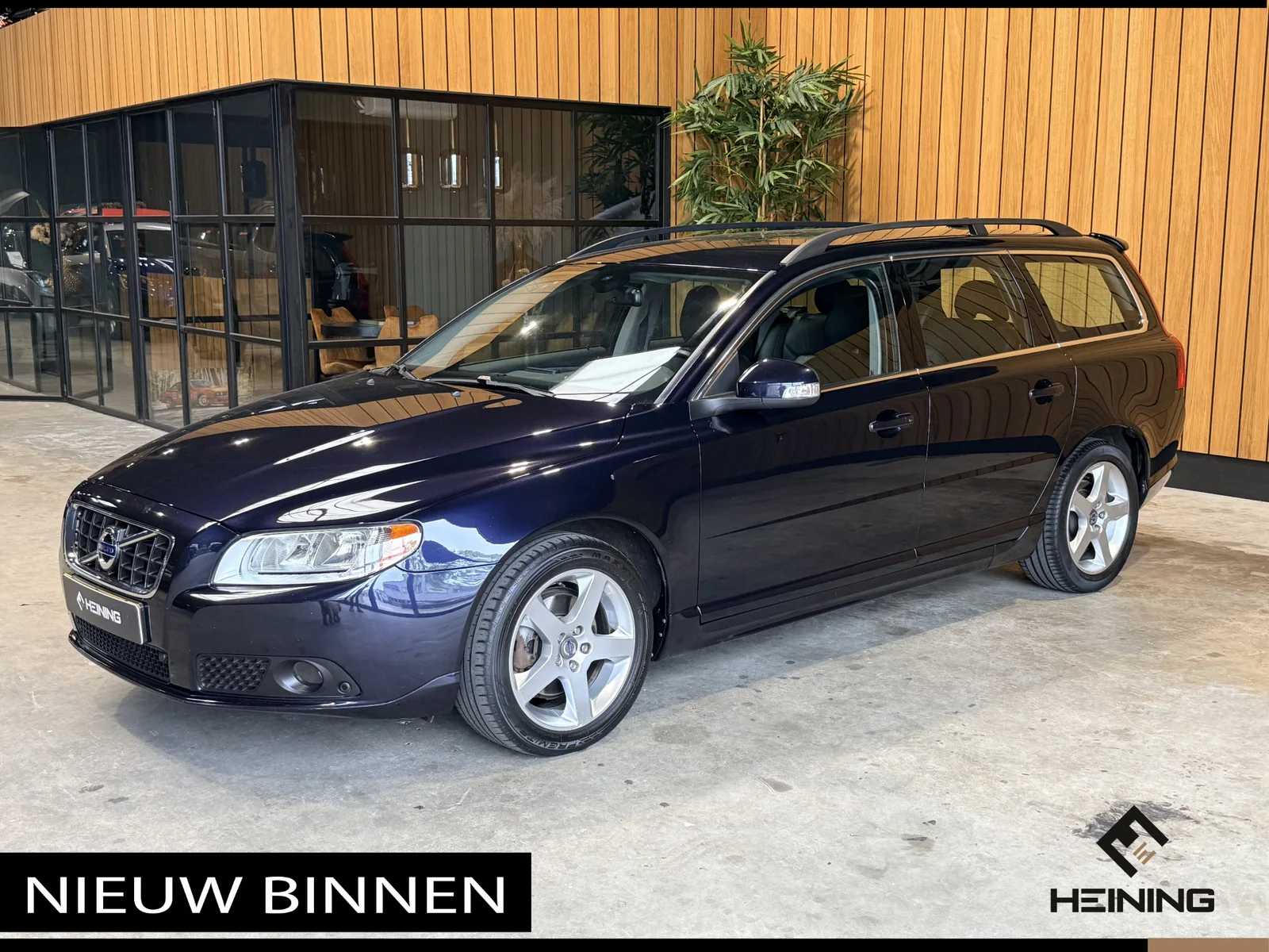 Volvo V70 (2010) — foto 1