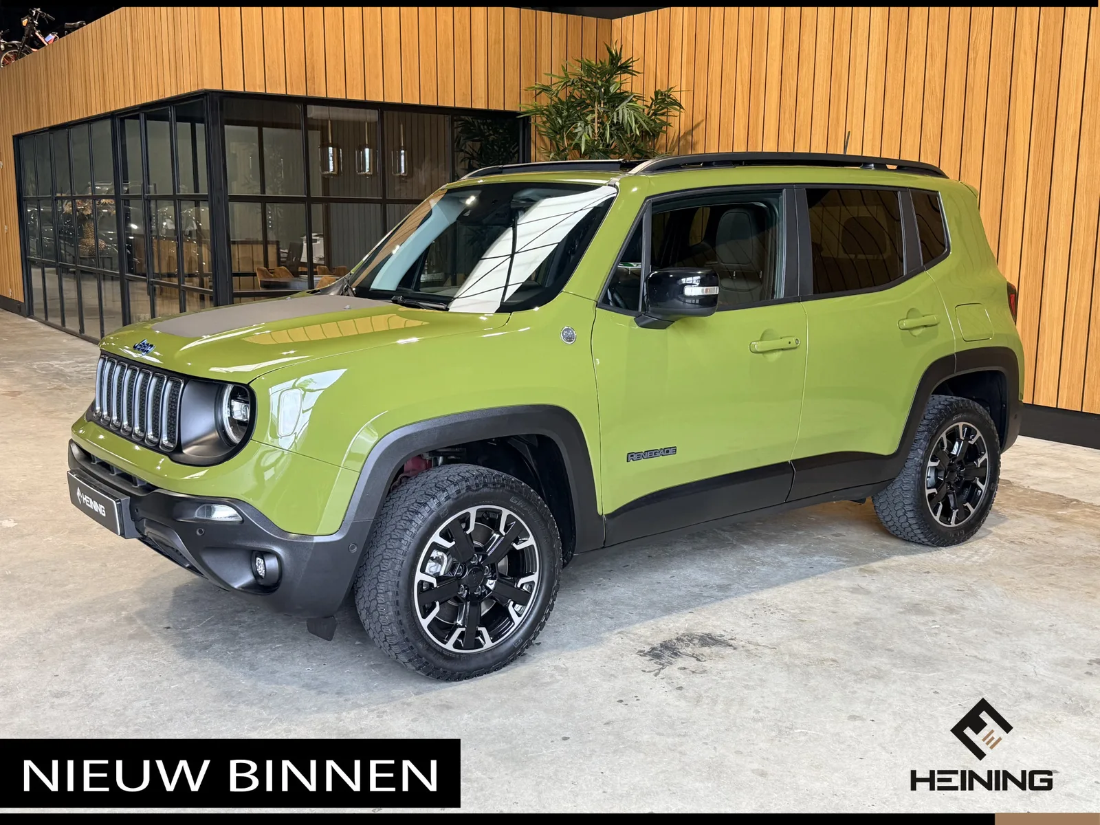 Jeep Renegade (2023) — foto 1