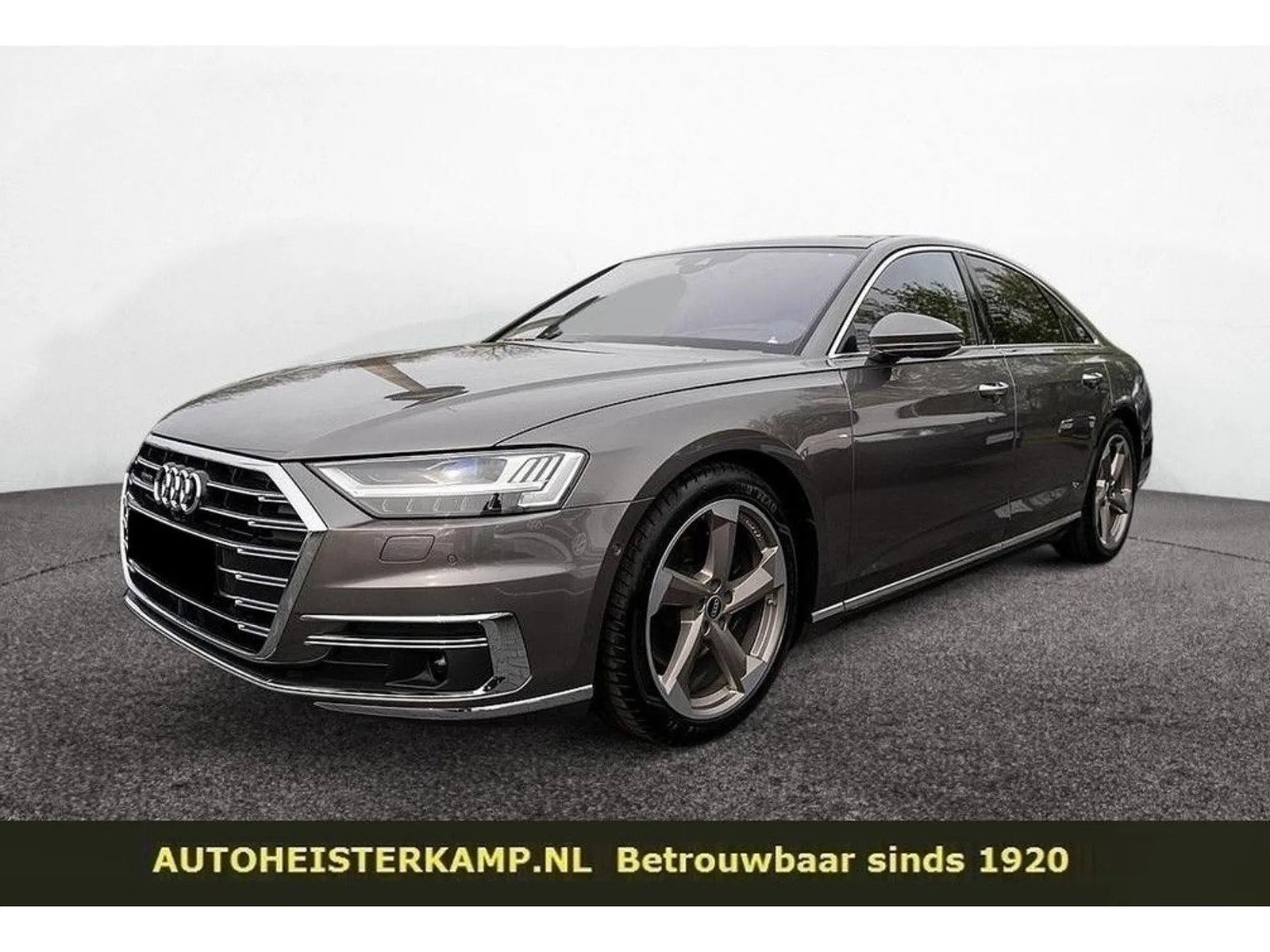 Audi A8 (2021) — foto 1