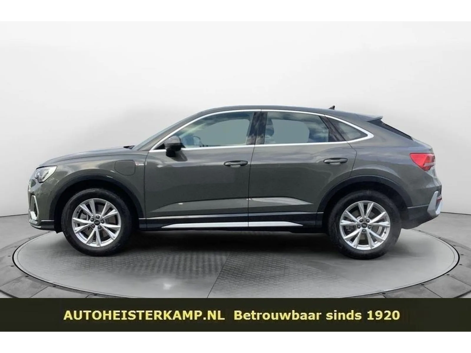 Audi Q3 Sportback (2024) — foto 1