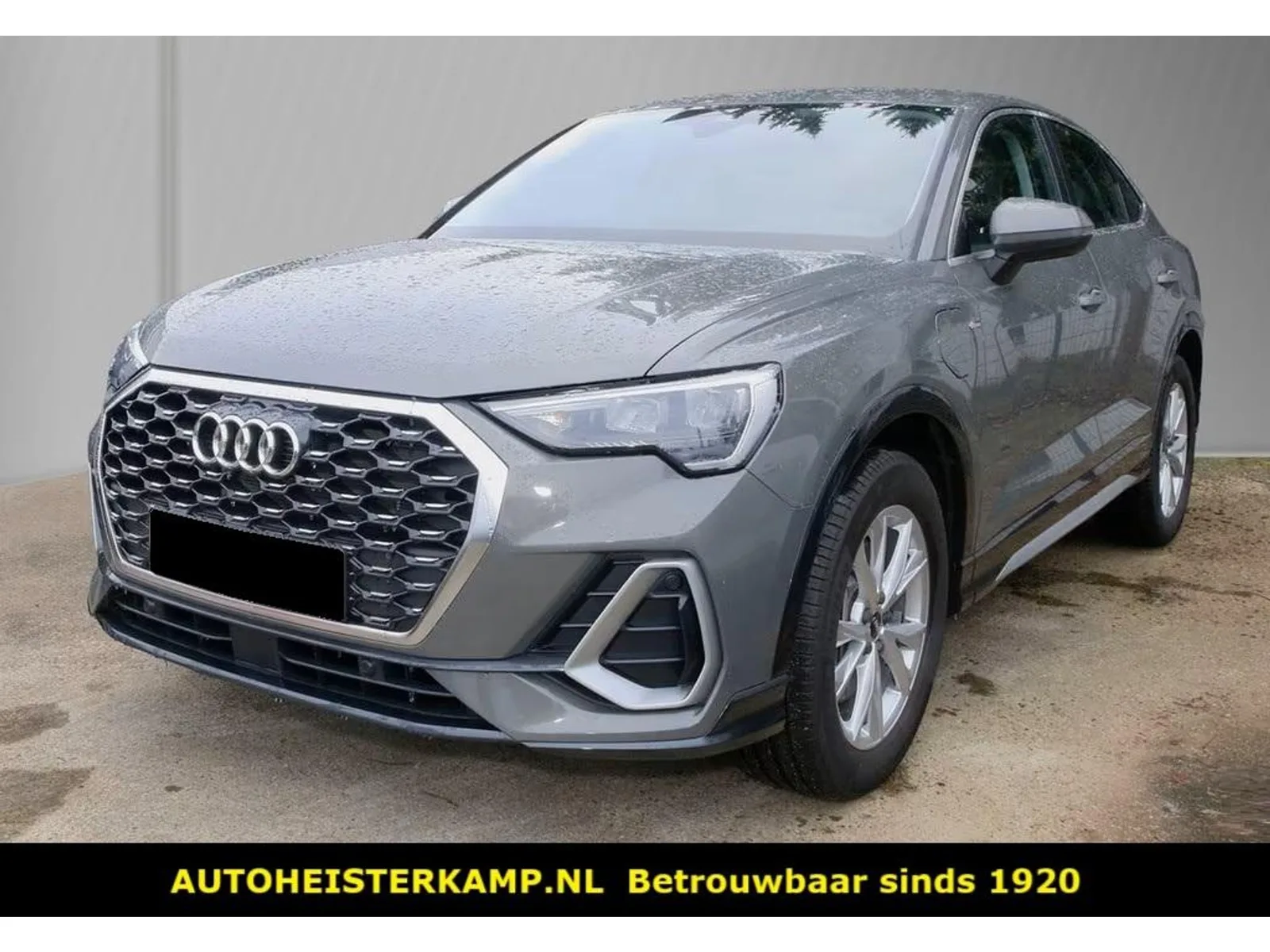 Audi Q3 Sportback (2024) — foto 1