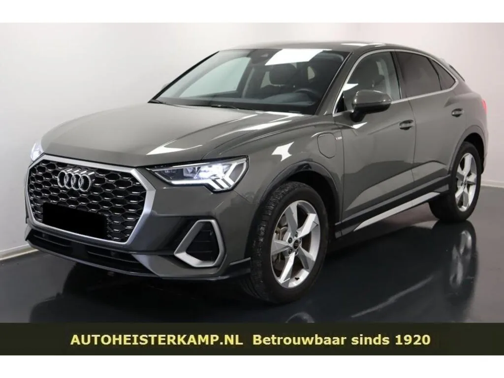 Audi Q3 Sportback (2024) — foto 1