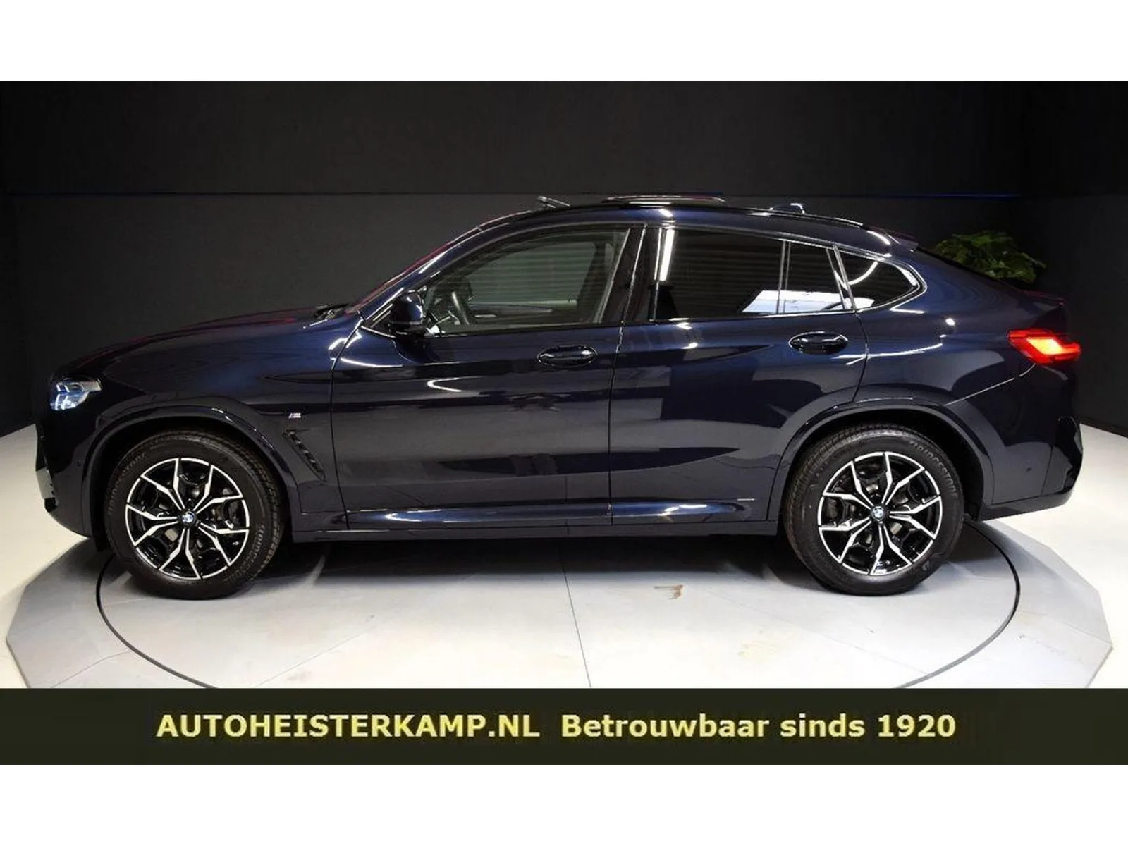 BMW X4 (2024) — foto 1