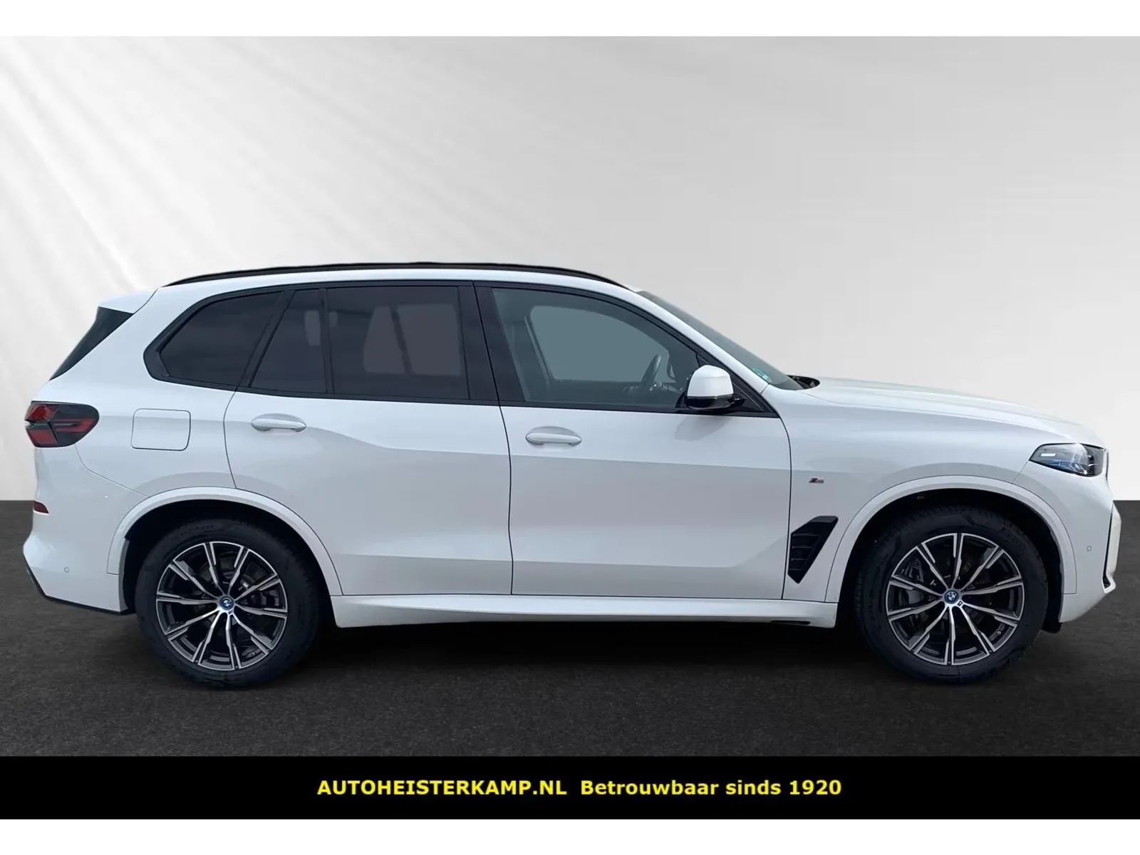 BMW X5 (2025) — foto 1