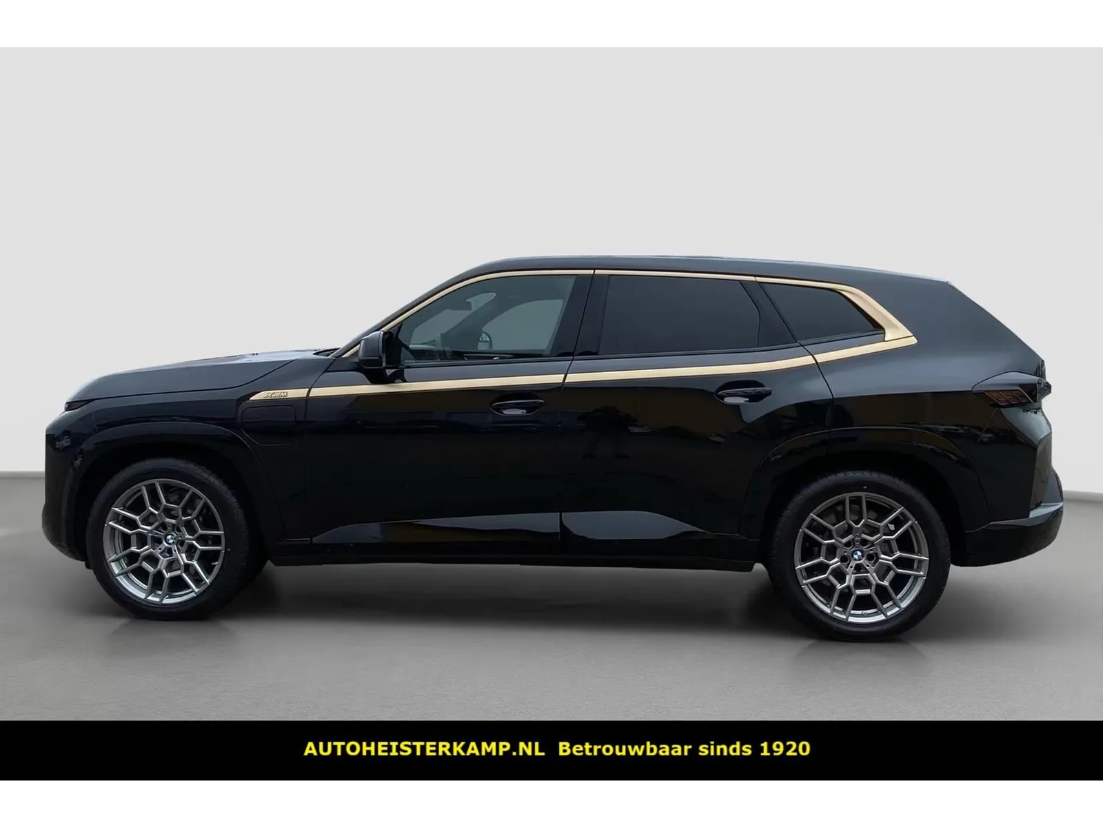 BMW XM (2025) — foto 1