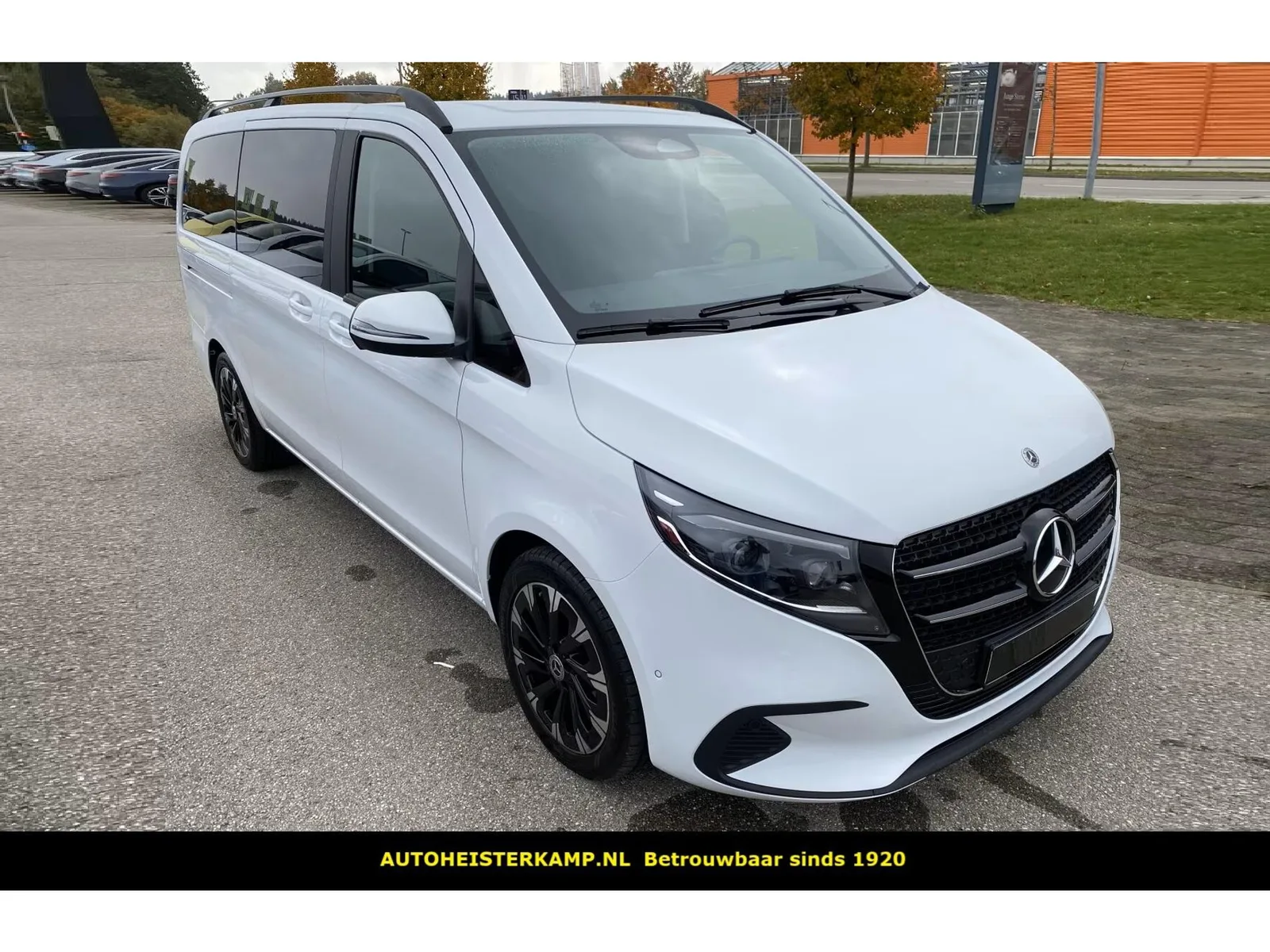 Mercedes-Benz V-Klasse (2025) — foto 1